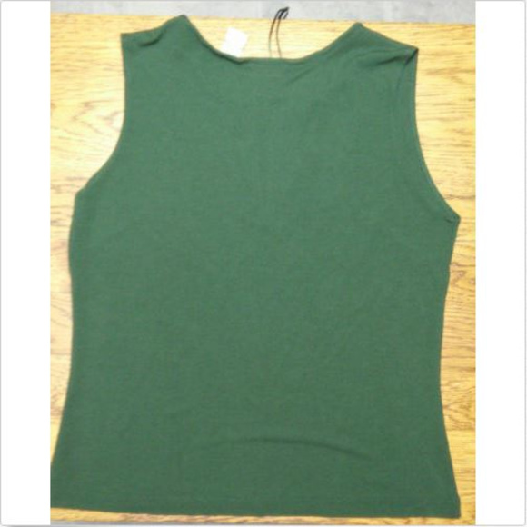 🎄🆕Forest Green Sleveless Blouse w/ Ribbon V Neck - Picture 6 of 6